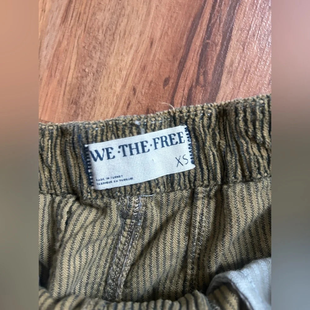 Free People We The Free Roscoe Cord Pull On Pants Color Bermuda Size XS - Picture 8 of 13